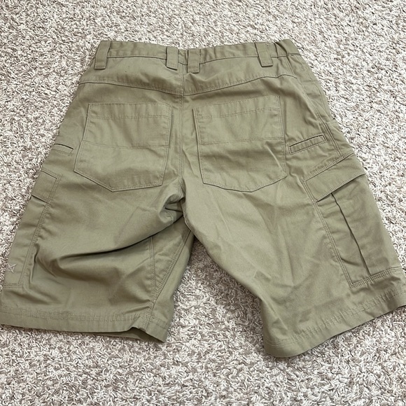 Vertx Dark Khaki Cargo Shorts - Size 30 Regular - Picture 4 of 8